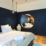 27 Ap Central Romantic Nest